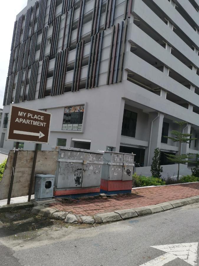 My Place Apartment Subang Jaya Eksteriør bilde